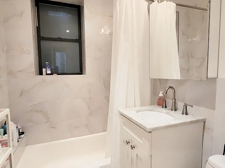 500 W 110th St #4A — Photo 6