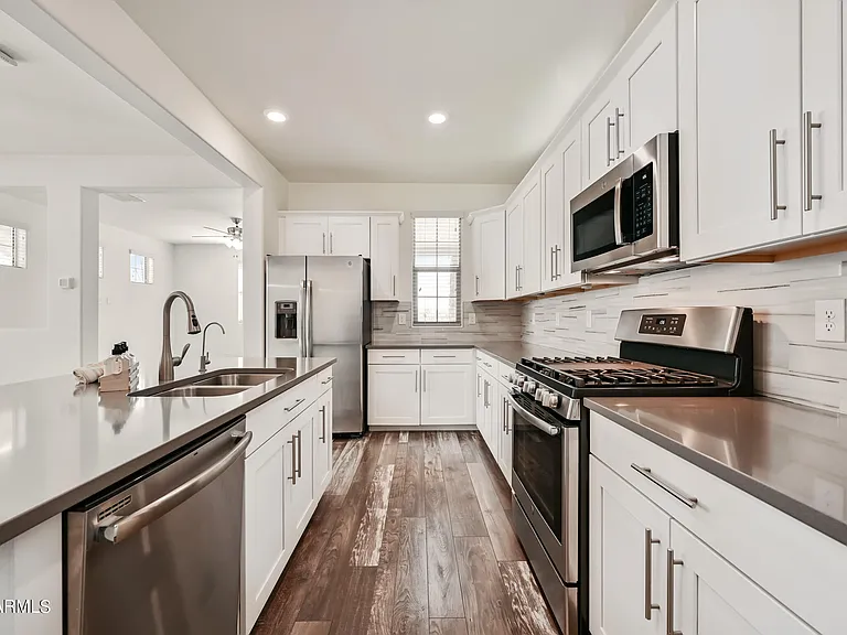 3659 E Dogwood Dr — Photo 11
