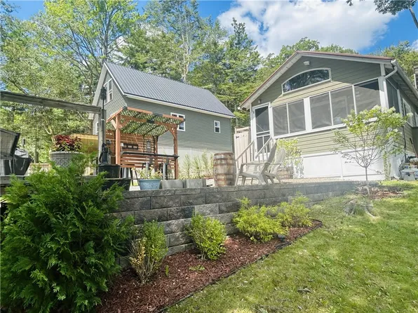 1978 W Shore Rd, Bath, NY 14810