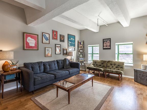 4th image of 270 E Highland Ave APT 514