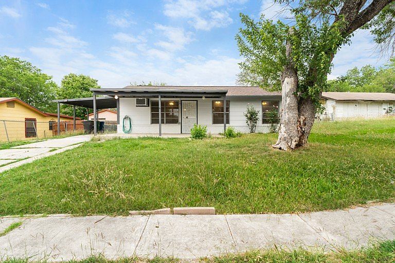 1st image of 8807 Easy Valley St