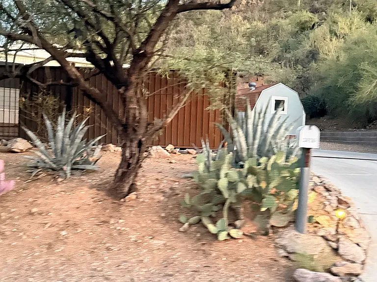 2415 W Irvington Pl — Photo 37