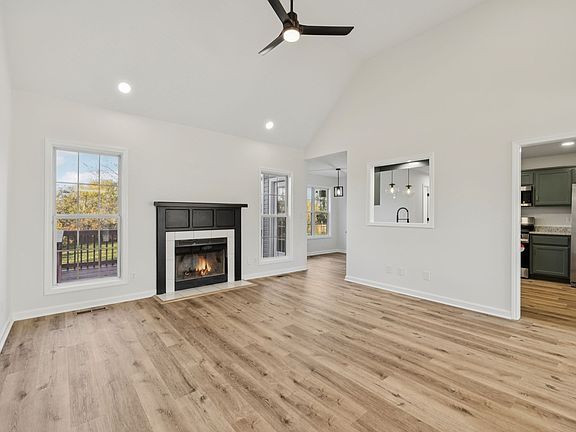 5th image of 771 Ellie Nat Dr