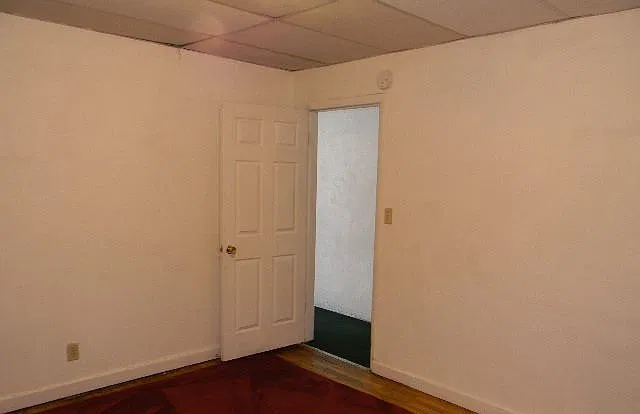 138 East Flaming Gorge Way — Photo 4