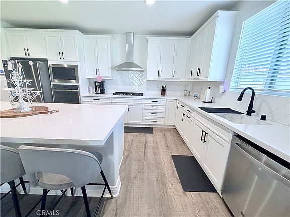 3rd image of 9401 Venetian Way