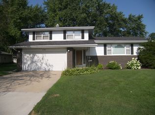 174 Thomas More Dr, Elgin, IL 60123