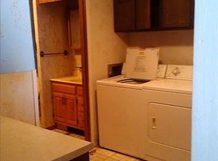 123 1/2 W Main St, Newcastle, WY 82701