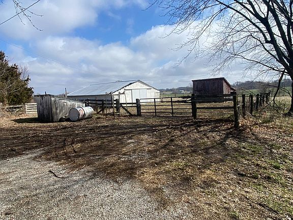 3rd image of 6665 NE Washington Dr