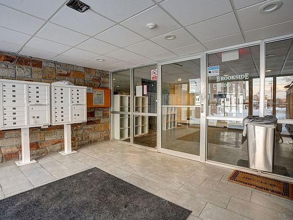 2nd image of 215 Winter St APT 4A