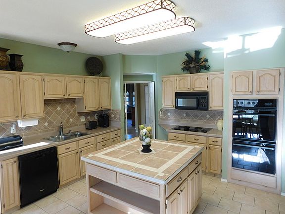 5th image of 807 Bodega Bay Dr