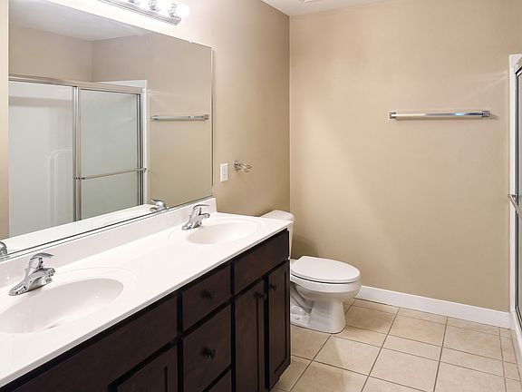 5th image of 1676 Raven Dr #1676