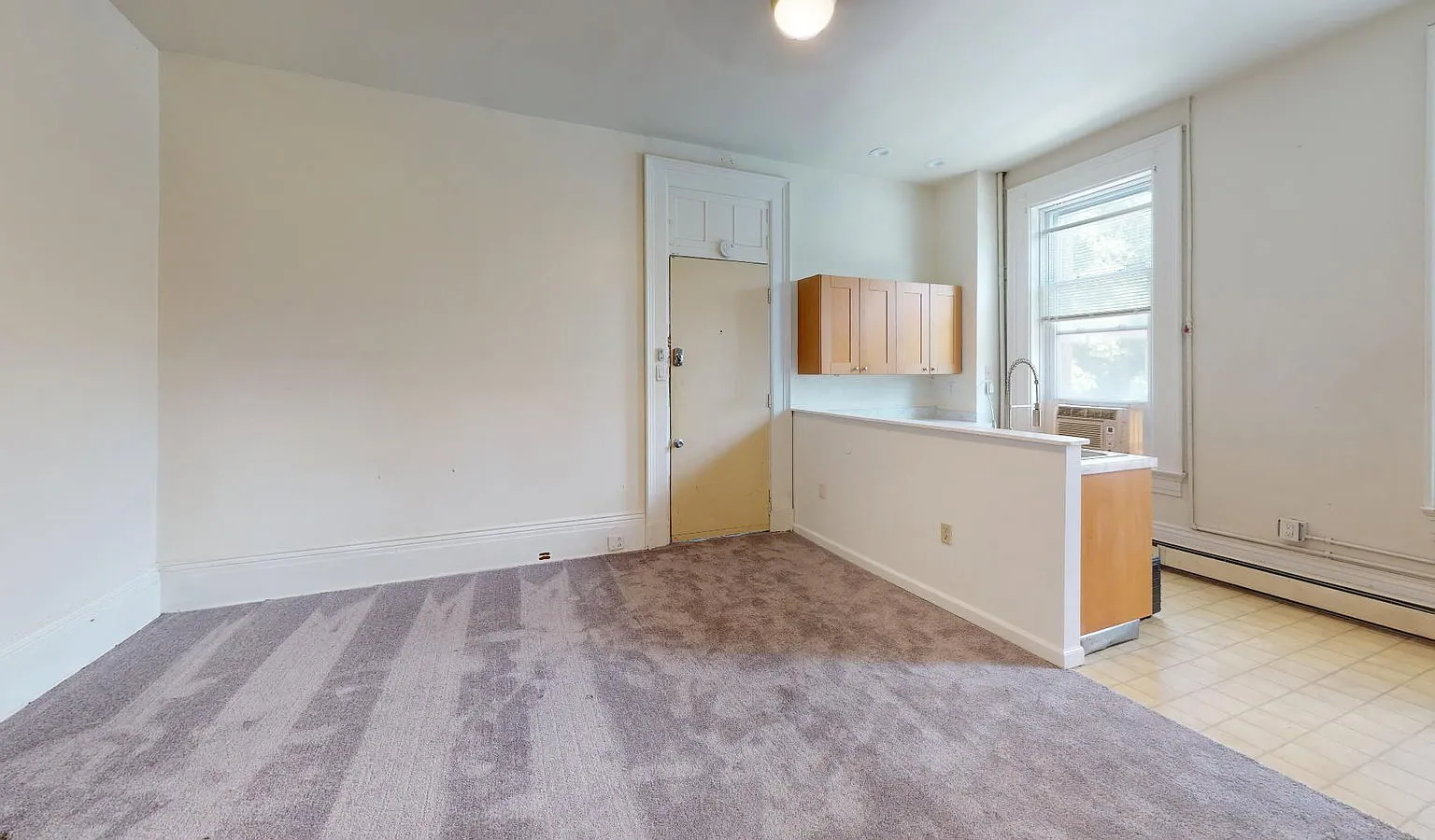 2 bed, 1.0 bath, 675 sqft, $1,299 — Photo 3