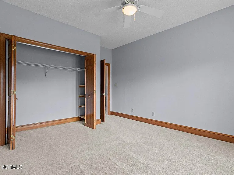 867 Castleberry Ct — Photo 20
