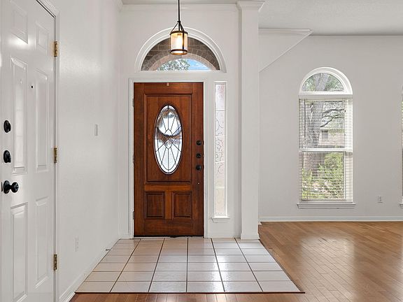 5th image of 12713 Cinchring Ln