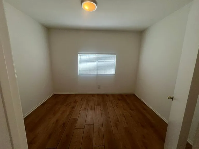 17430 W Gledhill St — Photo 21