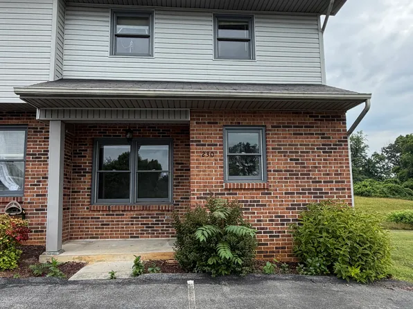 230 Oakcrest Cir #230, Bristol, VA 24201