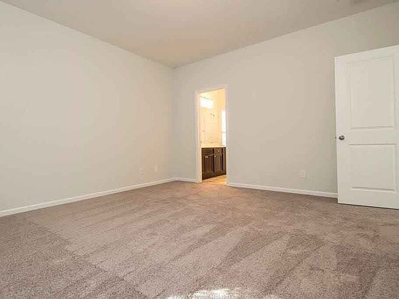 3rd image of 118 Ceasar Pl