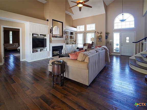 5th image of 103 Kingwood Forest Dr