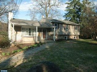 659 W Valley Rd, Wayne, PA 19087