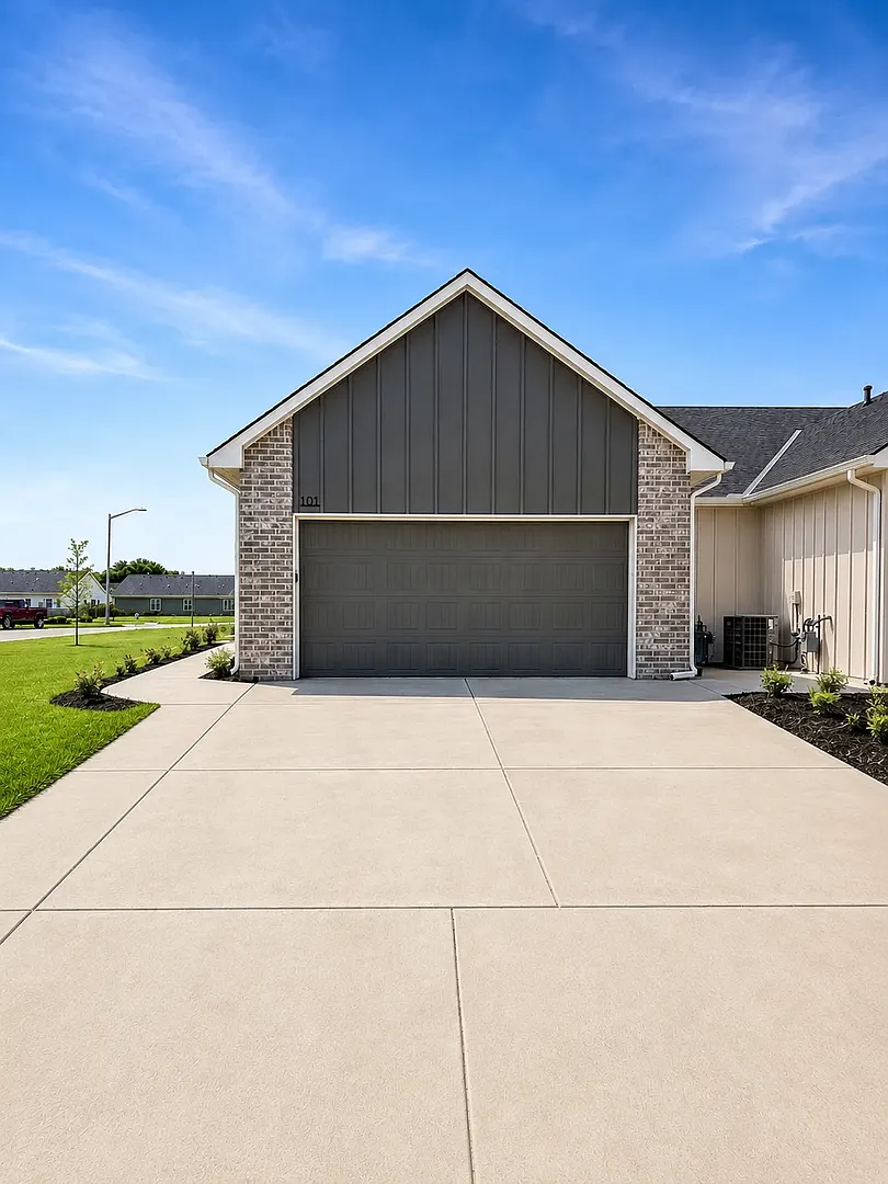 Cypress Glen Logan Plan — Photo 2