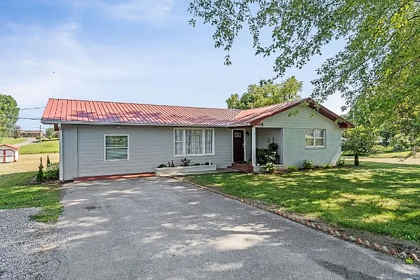 265 Maple Dr