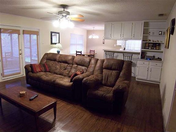 4th image of 3311 Sandalwood Ln