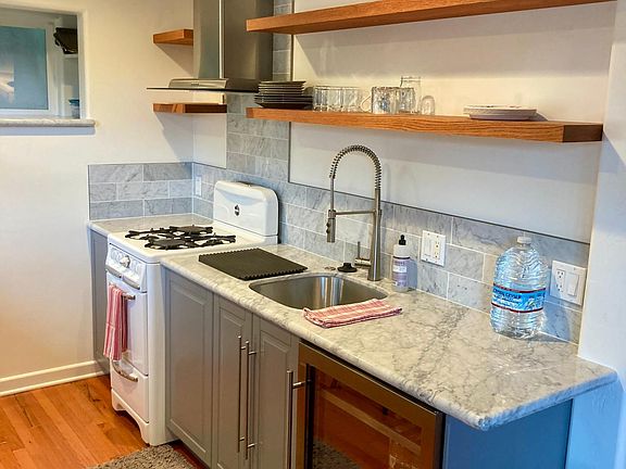 Kitchenette, Antique Stove and Fridge