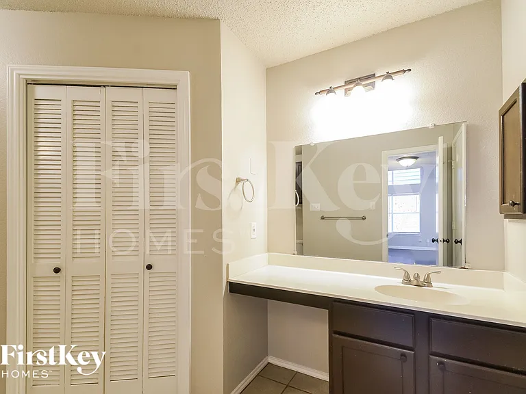 2013 Raven Ln — Photo 9