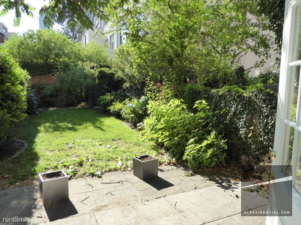 1st image of 528 Carlton Ave APT 1
