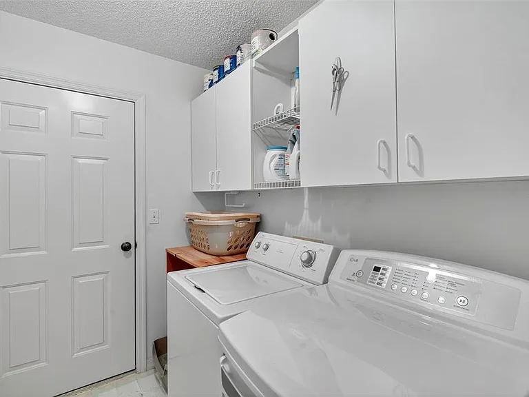 17551 SE 96th Ct — Photo 25