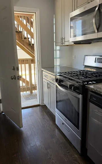 1012 S 1st Ave #2 — Photo 2
