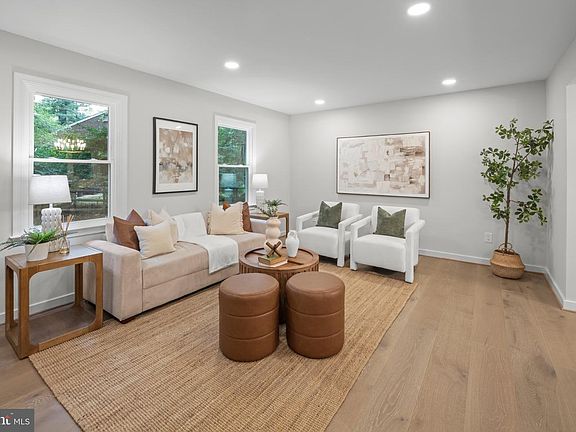 3rd image of 2402 Beekay Ct