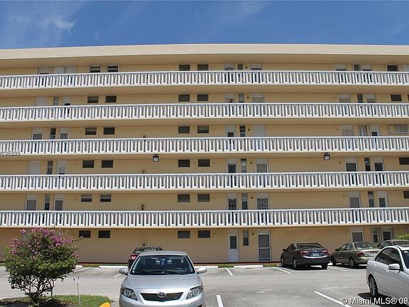 4th image of 2980 Point East Dr APT D103