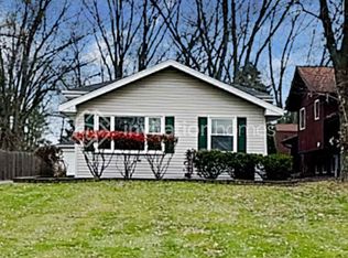 5829 Lee Ave, Downers Grove, IL 60516