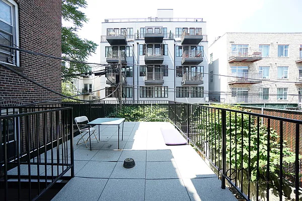 Rented by Rennit Inc. | media 6