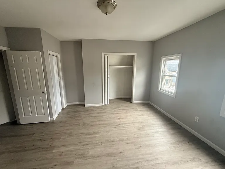 231 Amherst St #3 — Photo 11