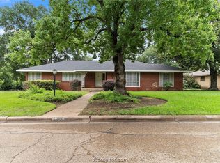 1602 Harrison Rd, Brenham, TX 77833