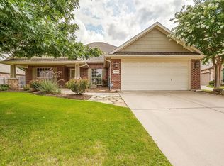 708 Lone Oak Ct, Burleson, TX 76028