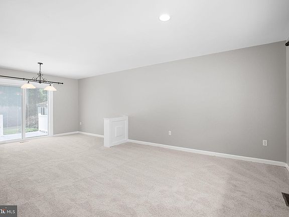 5th image of 10615 Holleybrooke Dr