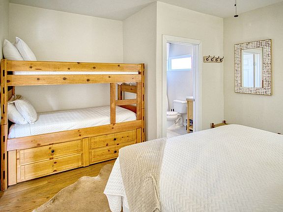 5th image of 105 Elmer Rd