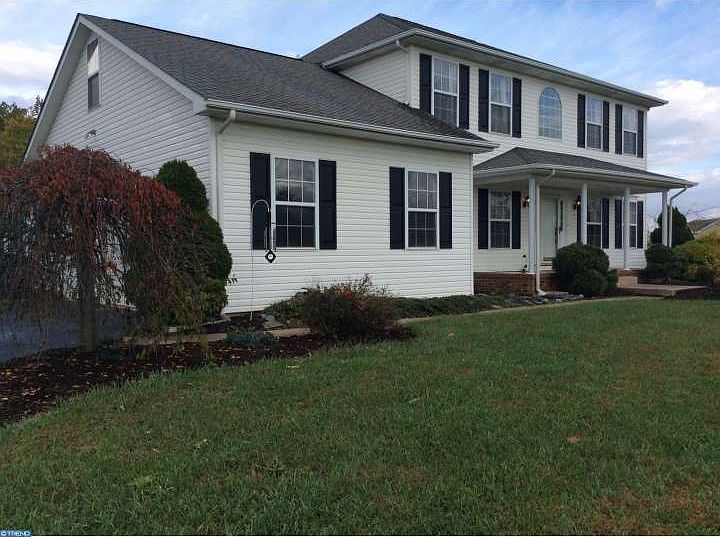 1st image of 207 Ernest Dr