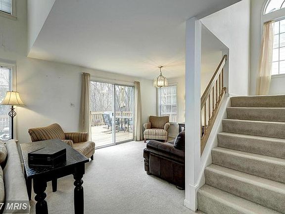 5th image of 7462 Cross Gate Ln