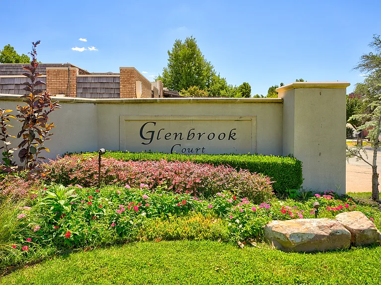 6325 Glenbrook Ct — Photo 43