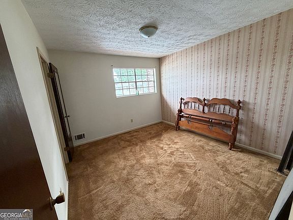 5th image of 501 Carlton Rd Unit 1D
