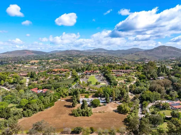 18244 Paseo Victoria, Rancho Santa Fe, CA 92091