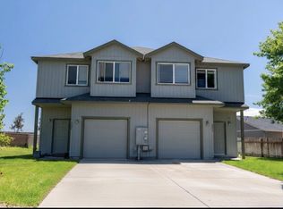 2454 NW 8th St #1, Redmond, OR 97756
