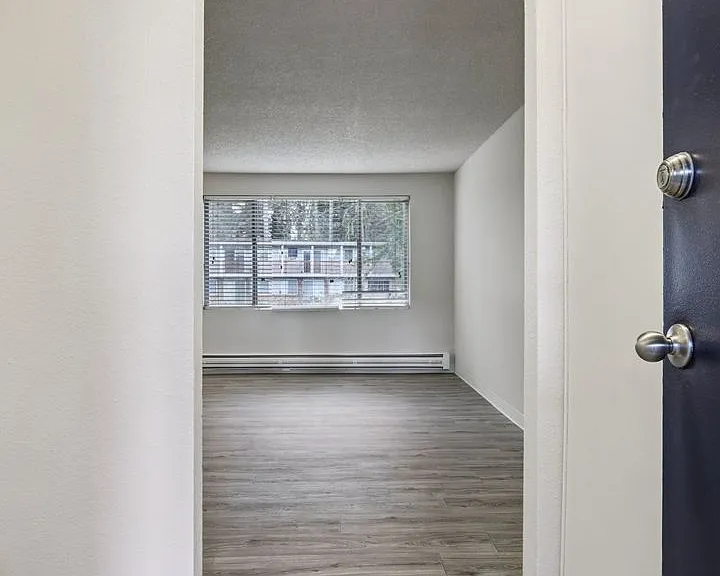 Welcome Home to James Apartment Lakewood , WA — Photo 48