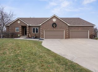 605 NW Boulder Brook Dr, Ankeny, IA 50023