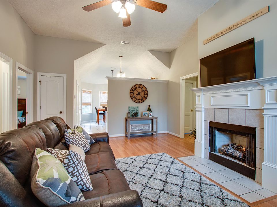 1st image of 3418 Cross Meadow Dr