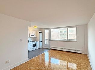 276 Saint George St #207-C02, Toronto, ON M5R 2P6
